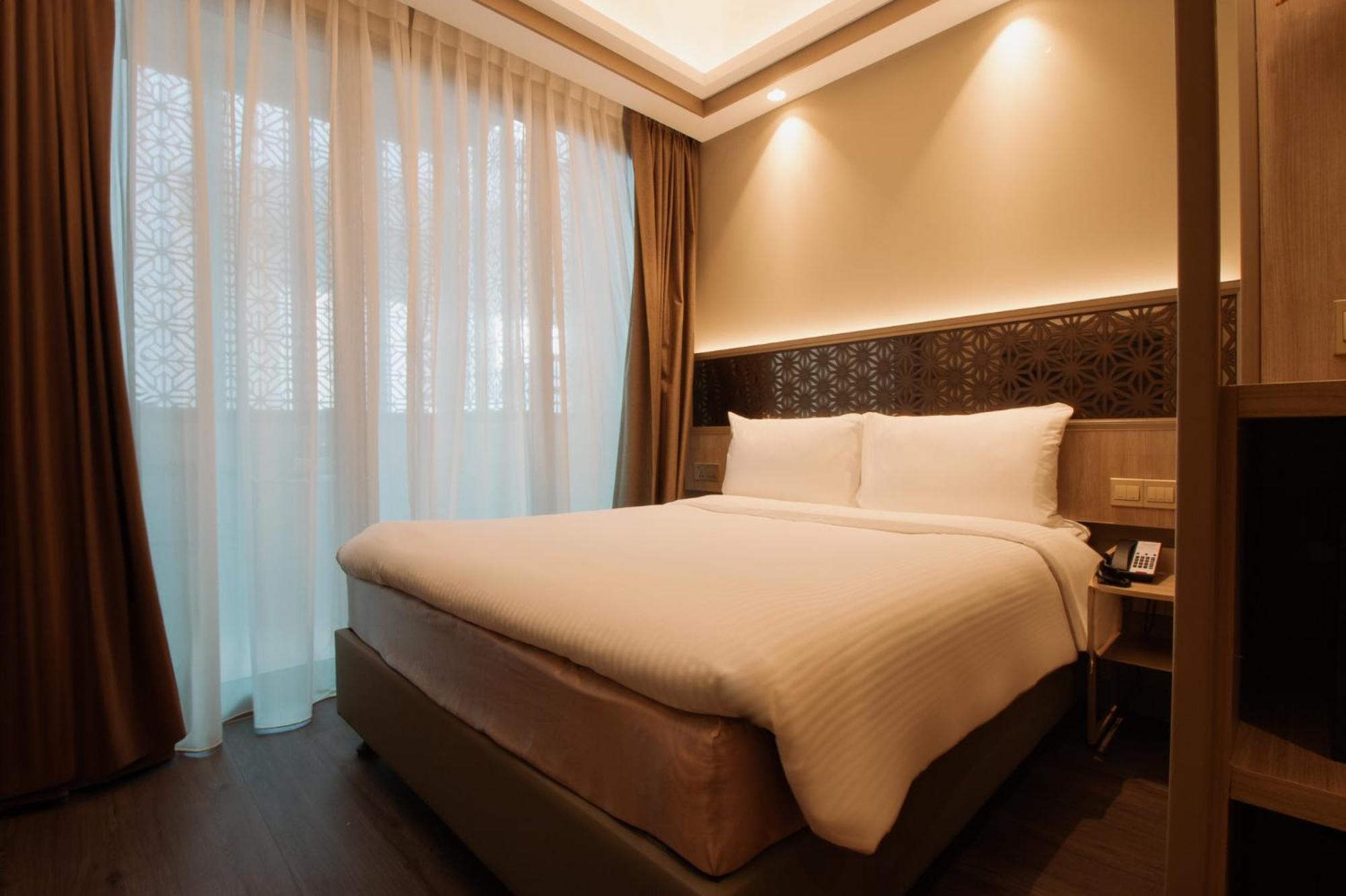 Aqueen Prestige Hotel Jalan Besar Singapur Exteriér fotografie