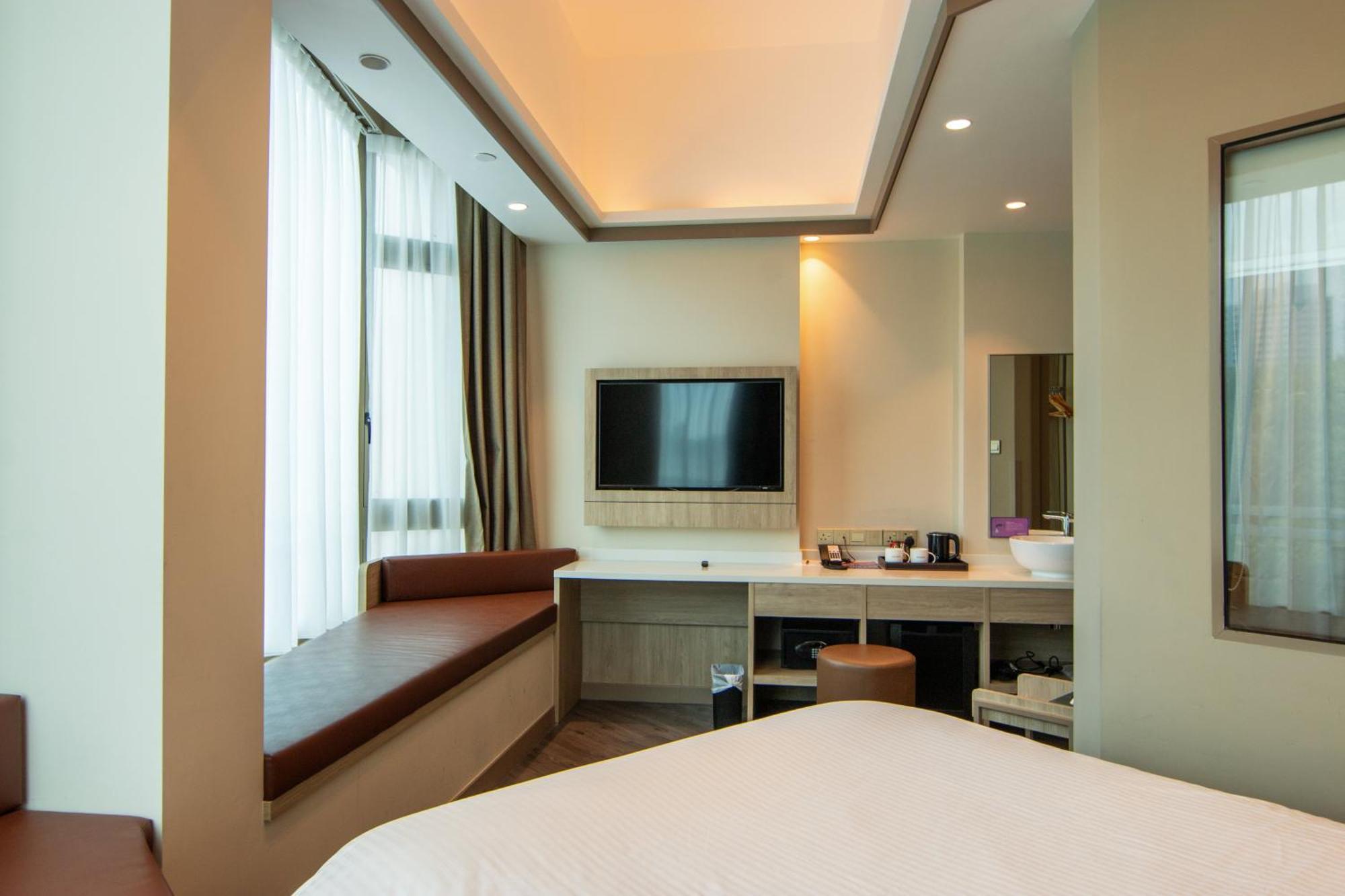 Aqueen Prestige Hotel Jalan Besar Singapur Exteriér fotografie